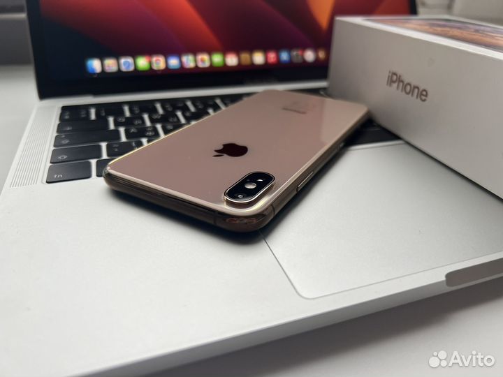 iPhone Xs, 64 ГБ