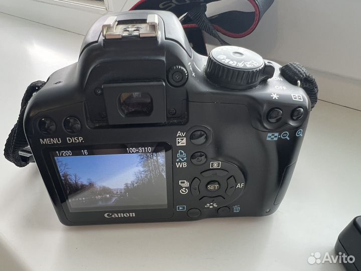Зеркальный фотоаппарат canon 1000d + efs 18-55
