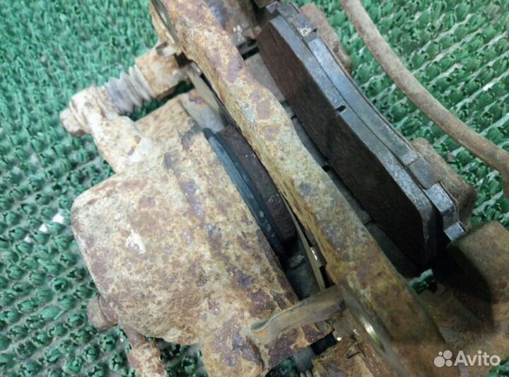 Суппорт передний левый Honda Hr-V GH3 D16A