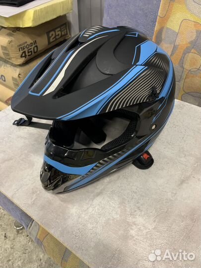 Кроссовый шлем