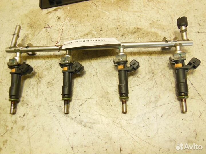 Форсунка топливная Opel Vectra C