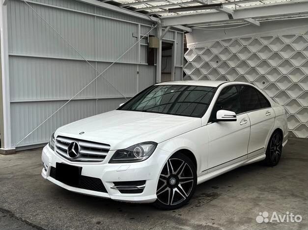 Mercedes-Benz C-класс 2013, C-класс 2013 бензин 1.8 седан Б/У Новосибирск