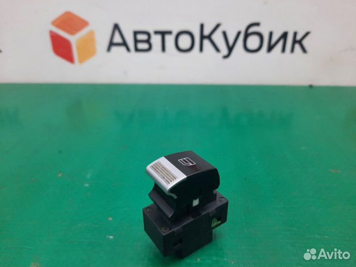 Кнопка стеклоподъемника Lifan Solano седан LF481Q3