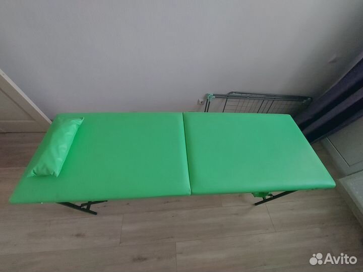 Массажная кушетка