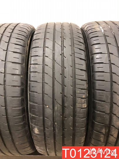 Dunlop Enasave RV504 215/60 R17 96H