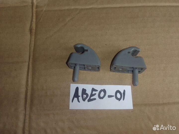 Фиксатор солнцезащитного козырька Chevrolet Aveo