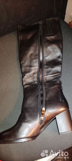 Сапоги женские новые