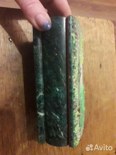 Шкатулка малахитовая