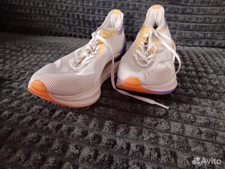 Беговые кроссовки Li-Ning