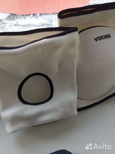 Наколенники