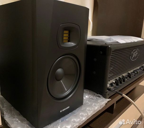 Adam audio T7V