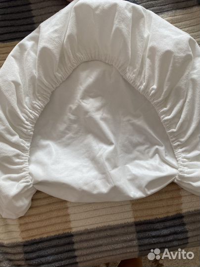 Наматрасник водонепроницаемый