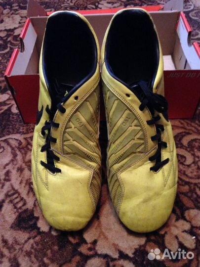 Бутсы Nike Total 90