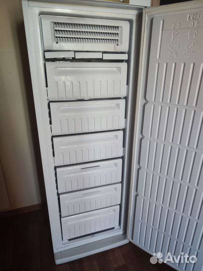 Морозильная камера бу Indesit