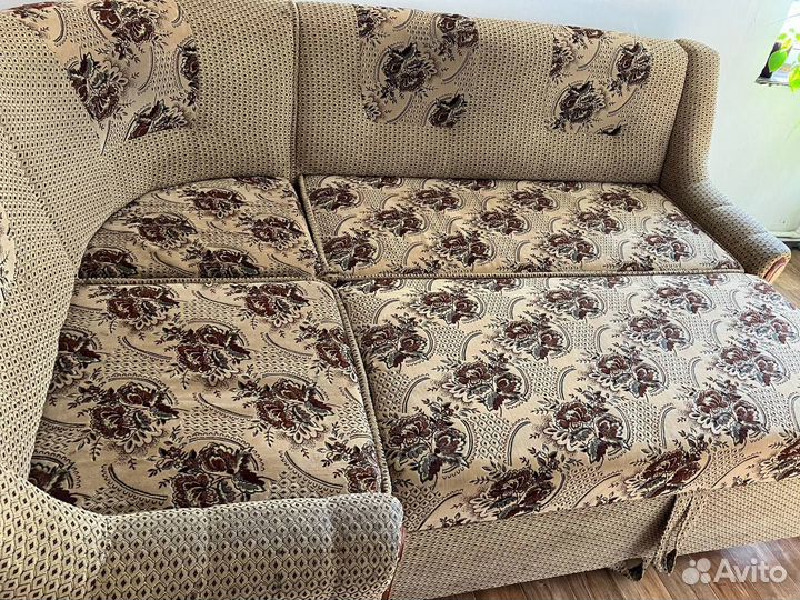 Угловой диван