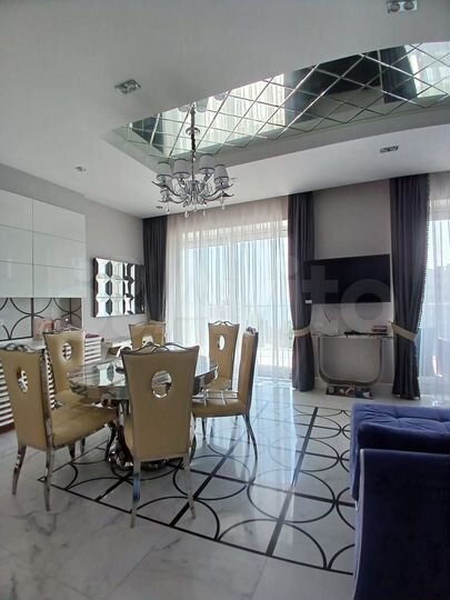 2-к. квартира, 110 м², 2/27 эт.