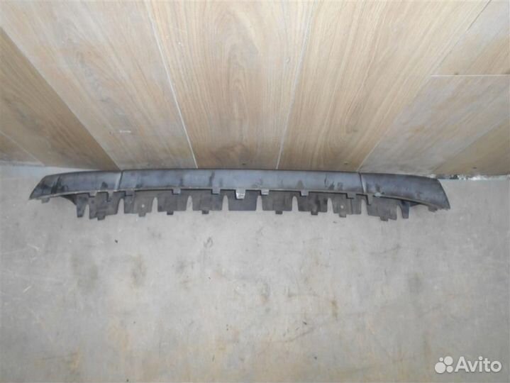 Накладка переднего бампера под номер от Peugeot 3