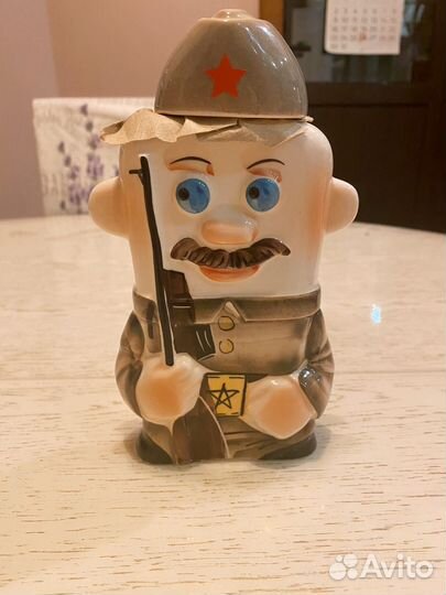 Графин штоф военный