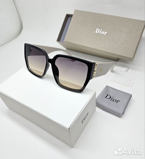 Солнцезащитные очки женские dior