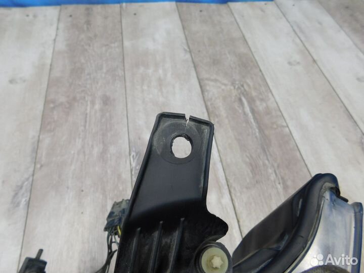 Фара левая Chevrolet Tahoe 3 2006-2014