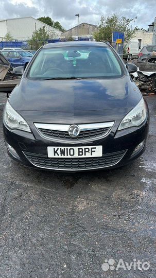 Ноускат в сборе бампер передний Opel Astra J