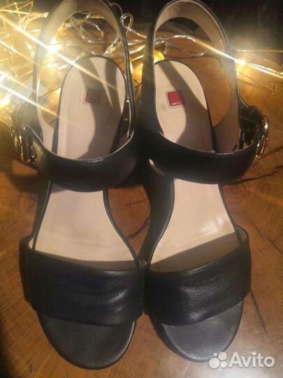 Босоножки женские