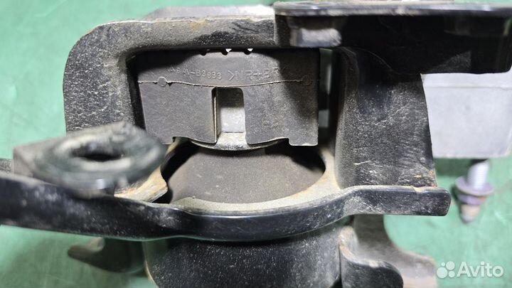 Б/У Б/У Кронштейн крепления (опора двигателя)