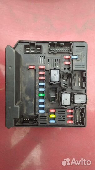 Блок предохранителей Nissan Qashqai J10
