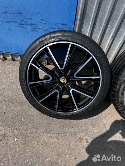 Оригинальные колеса Porsche Panamera R21