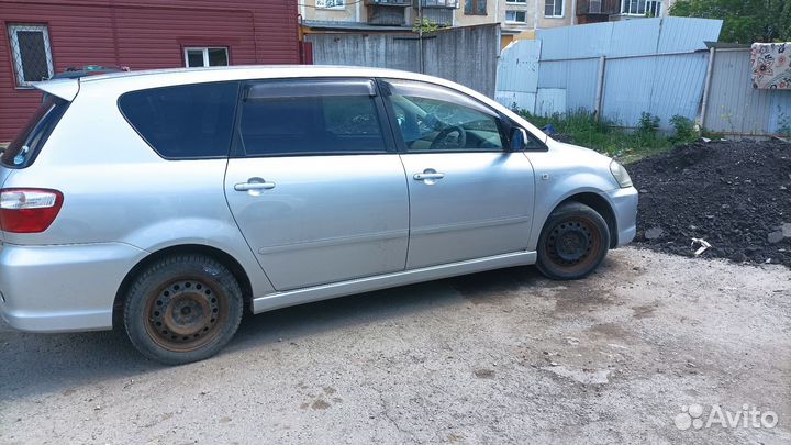 Авторазбор тайота ипсум 2004