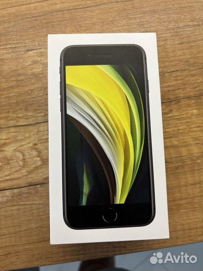 iPhone SE (2020), 64 ГБ