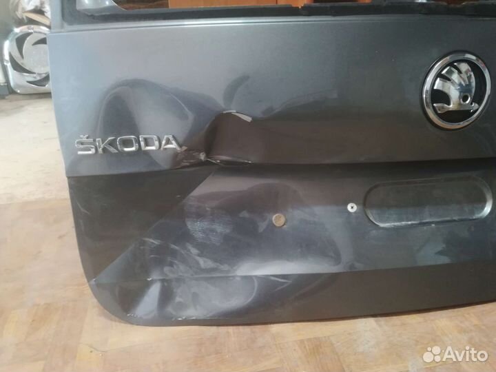 Крышка багажника хлопушка шкода йети skoda yeti