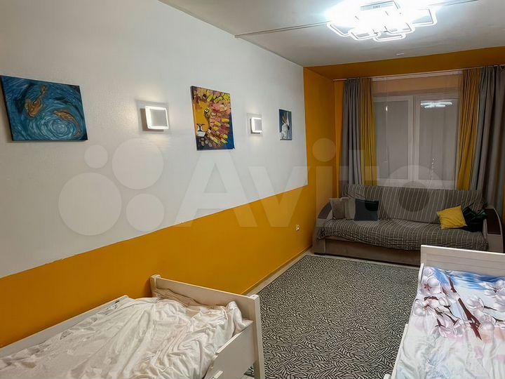 2-к. квартира, 57 м², 3/9 эт.