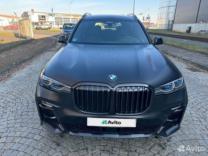 BMW X7 3.0 AT, 2022, 9 500 км