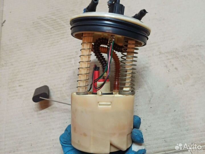 Бензонасос Mazda Demio dy