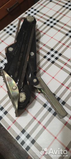 Домкрат 0.8 т