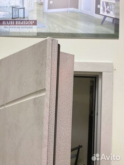 Дверь входная новая