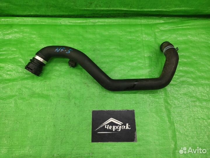 Патрубок радиатора верхний VW Touareg NF 2010-2018