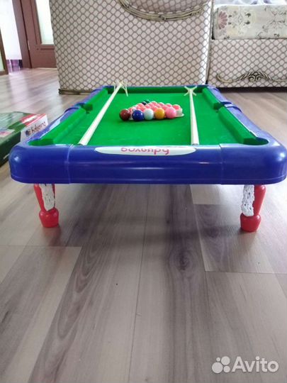 Игра бильярд