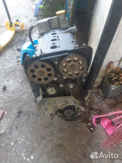 Двиготель 16 кл на ваз