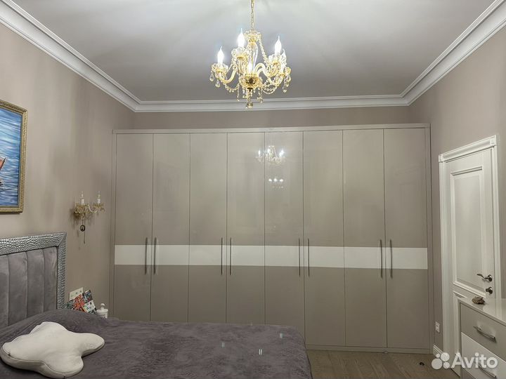 Шкаф шифоньер