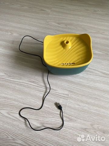 Фонтан поилка для кошек