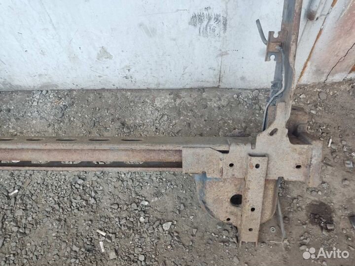 Задняя балка Рено Трафик, Опель Виваро