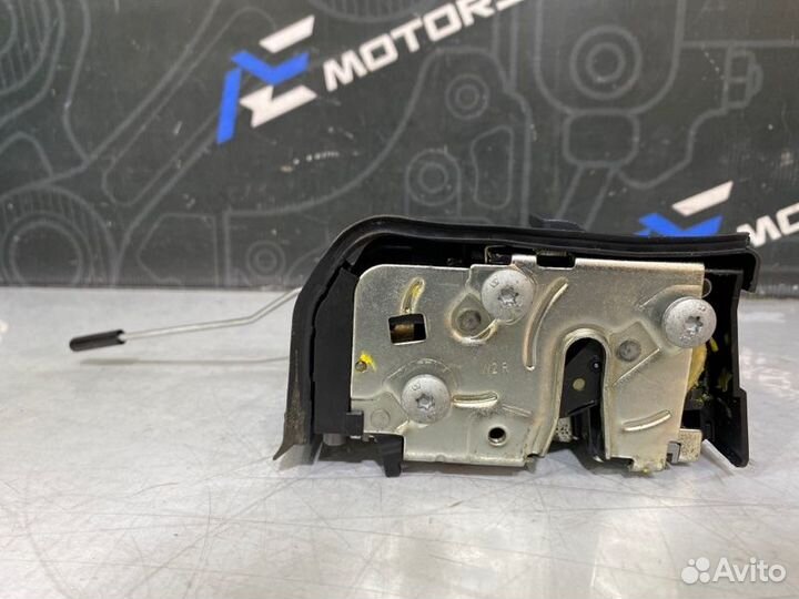 Замок двери задний правый Bmw X5 E53 M54B30 2006