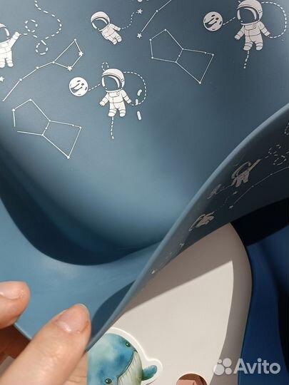 Нагрудники для кормления малыша с космосом