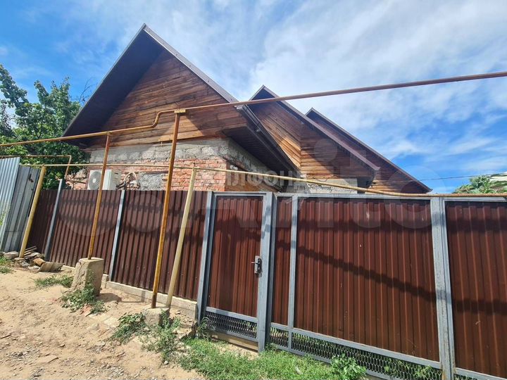 Дом 83 м² на участке 3 сот.