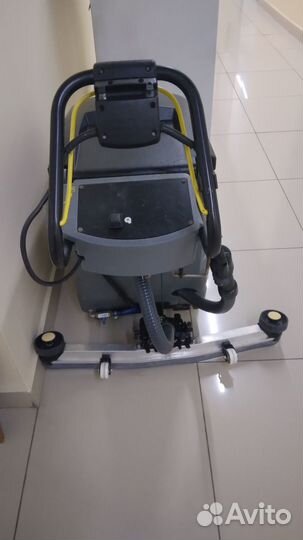 Поломоечная машина karcher