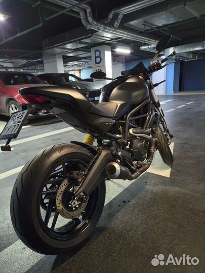 Ducati Monster 797+