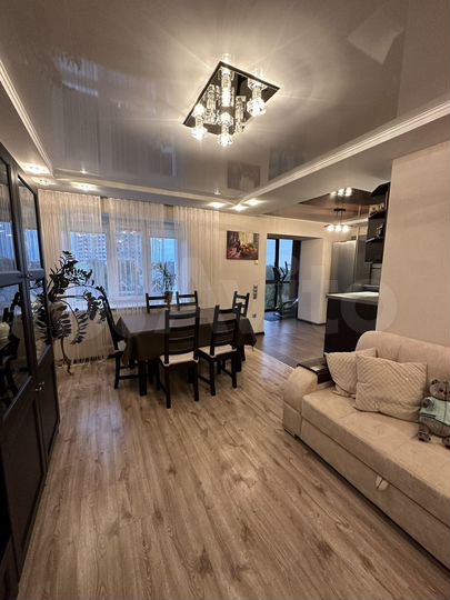 3-к. квартира, 81,3 м², 5/9 эт.