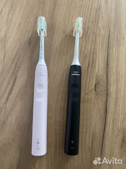 Электрическая зубная щетка Philips Sonicare 3100